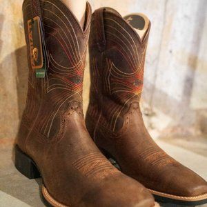 NEVER WORN Men's Cowboy Boots | Ariat